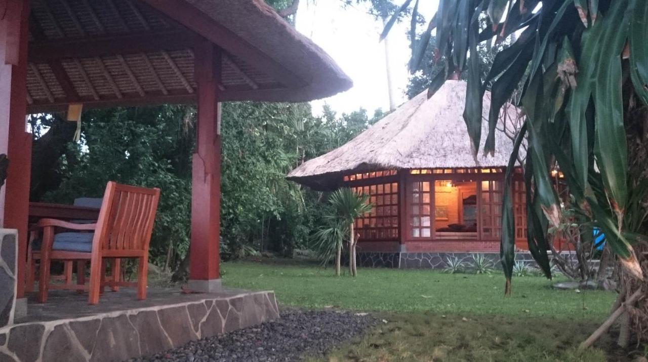 Ciliks Beach Garden Kubutambahan  Buitenkant foto