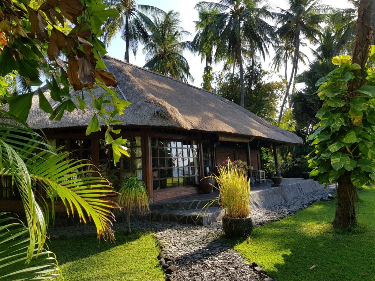 Ciliks Beach Garden Kubutambahan  Buitenkant foto